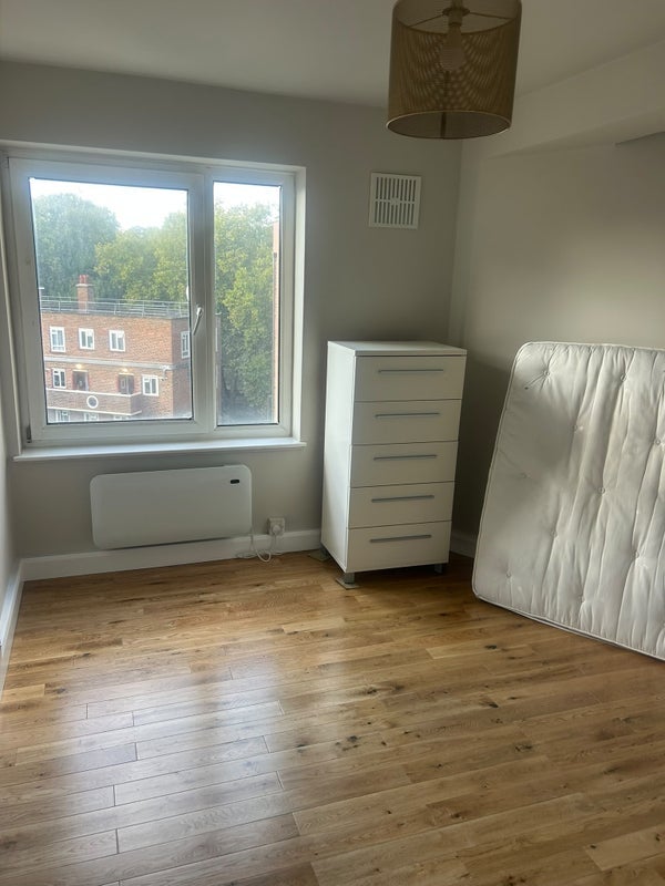 Room Park View in Greater London