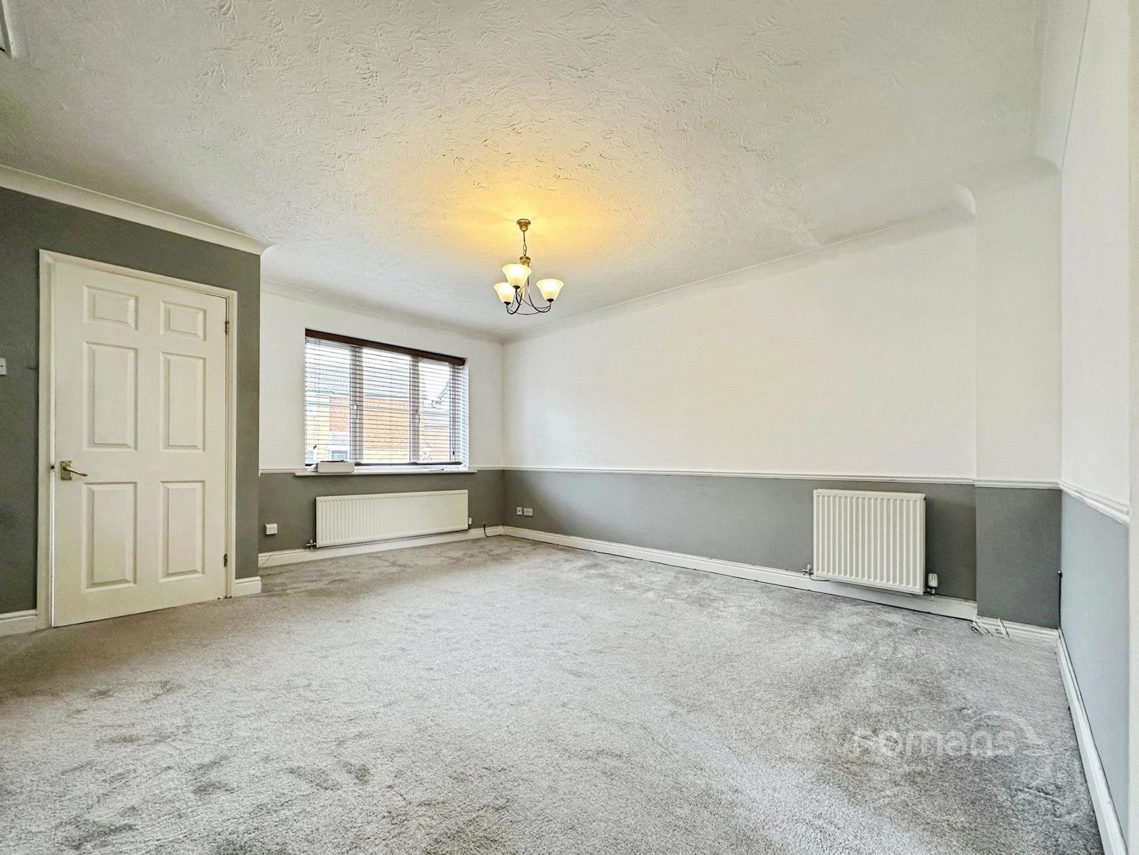 House Munday Court in Binfield