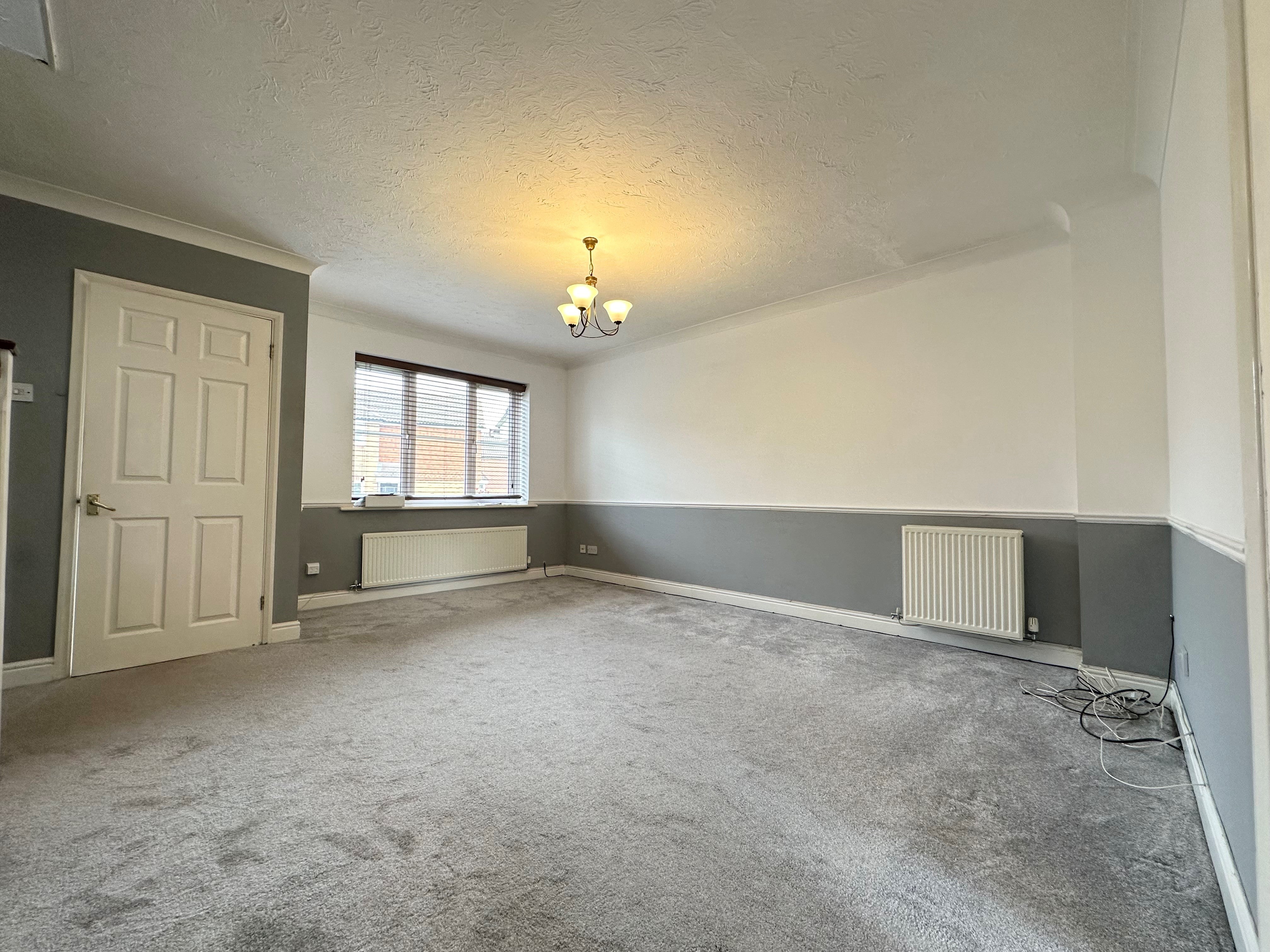 House Munday Court in Binfield