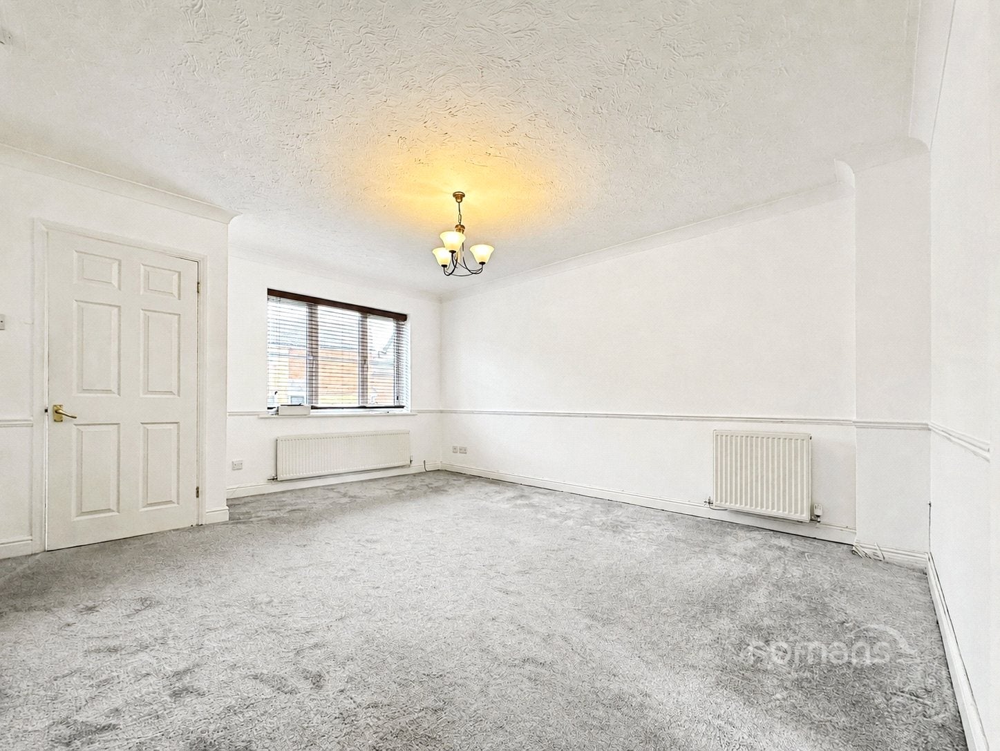 House Munday Court in Binfield