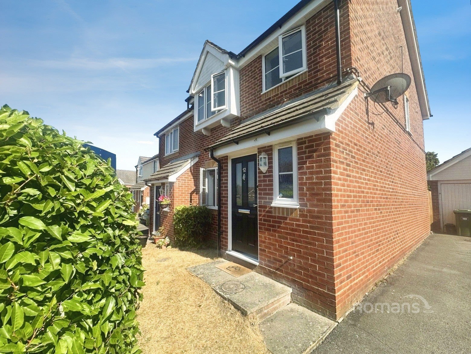 House Munday Court in Binfield