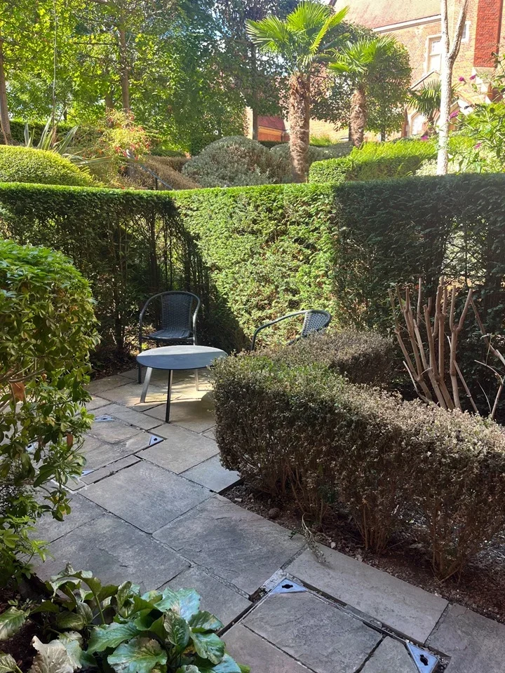 Flat Pastoral Way in Brentwood