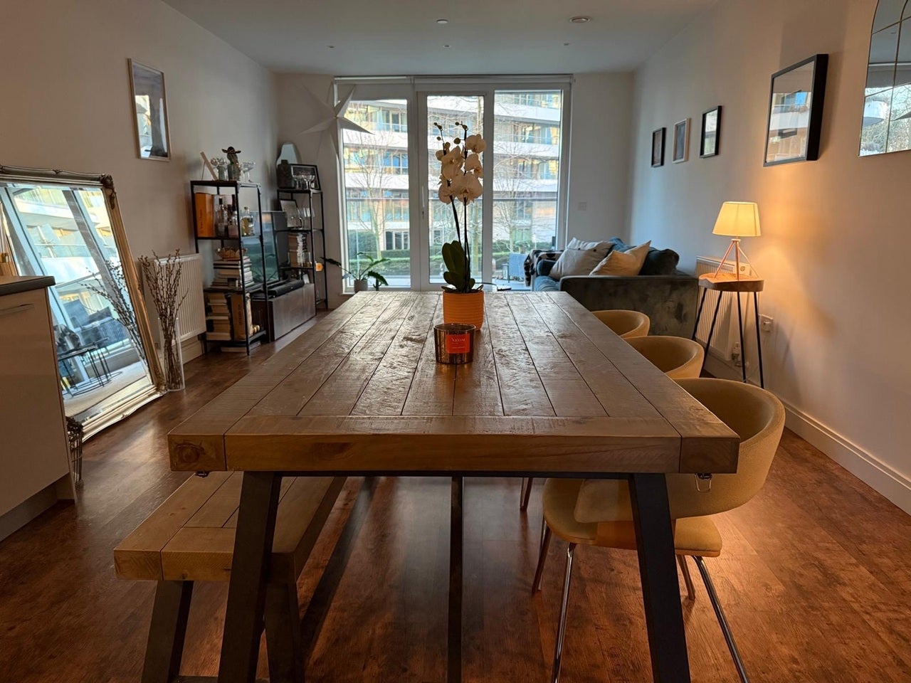 Flat Queenstown Road in Greater London