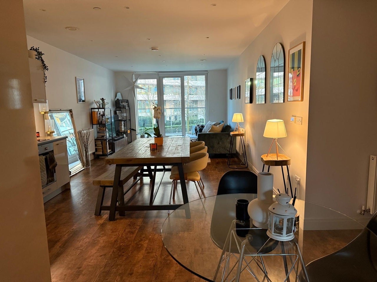 Flat Queenstown Road in Greater London