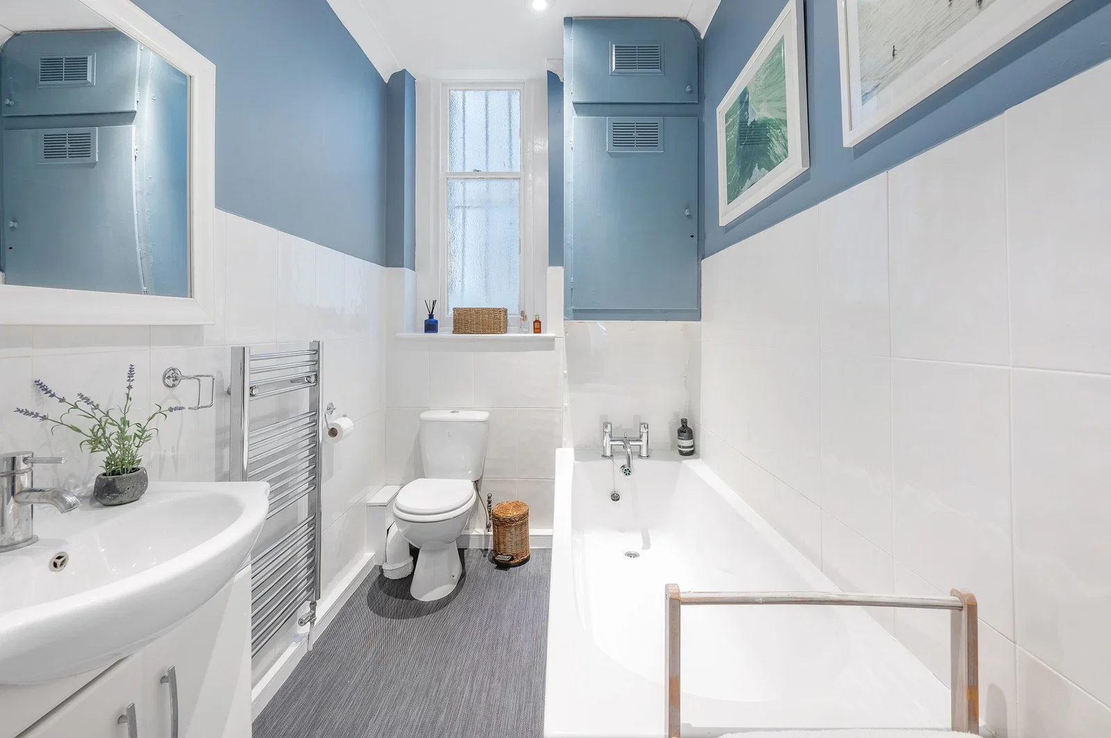 Flat Morpeth Terrace in London