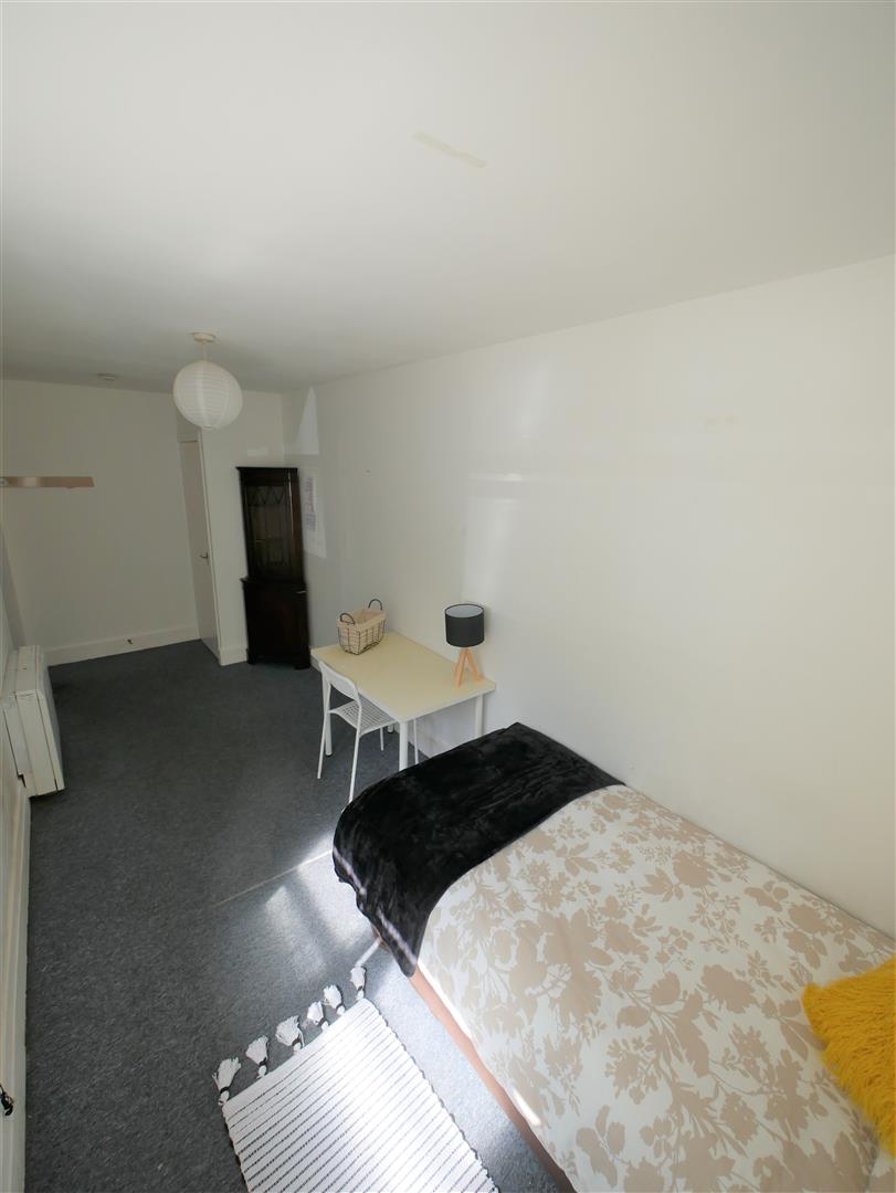 Room The Mount in Ringwood
