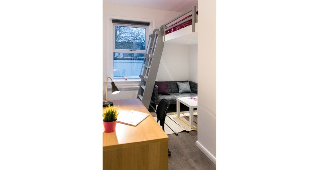 Room Portland Rise in Greater London