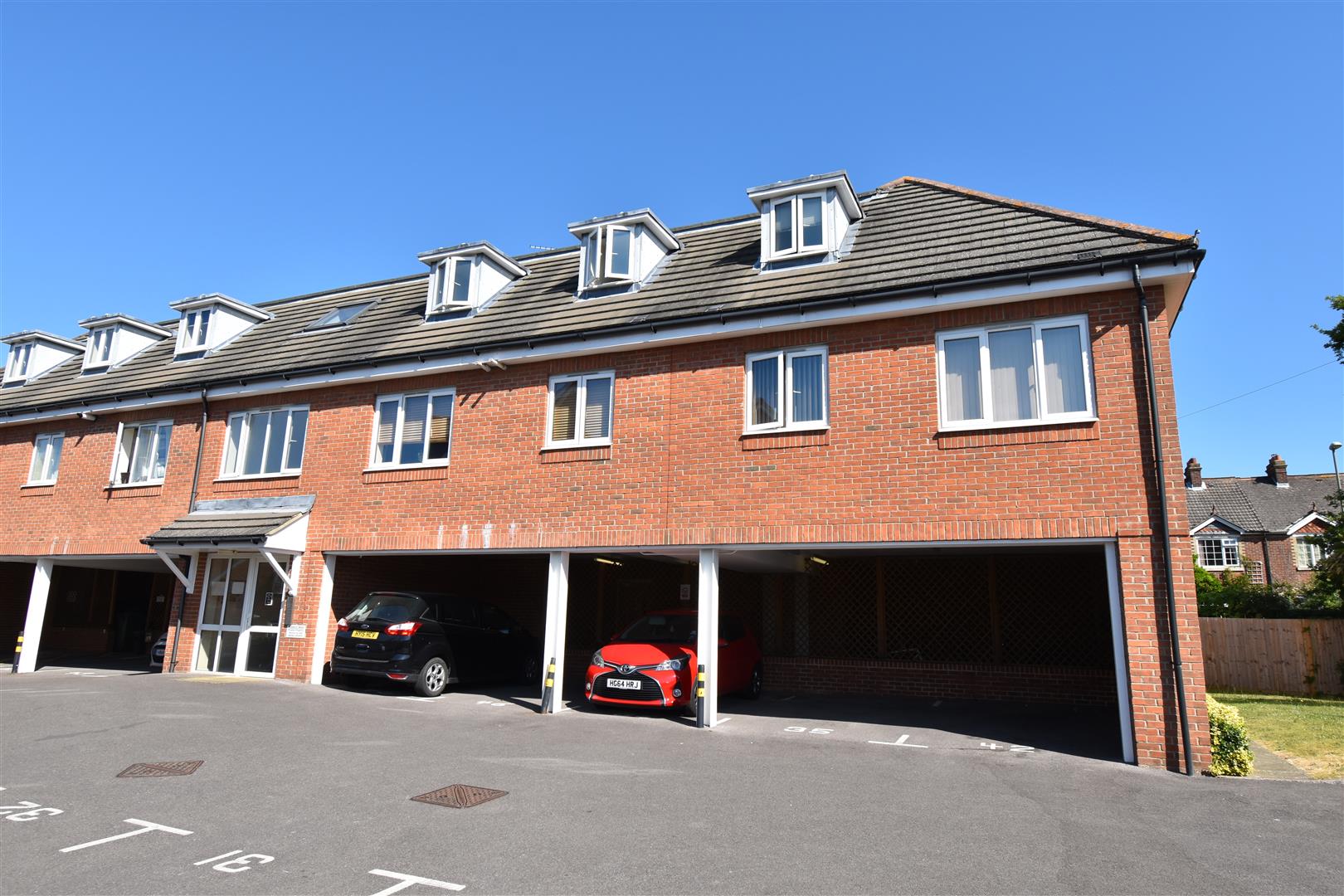 Flat Middleton Mews in Southampton