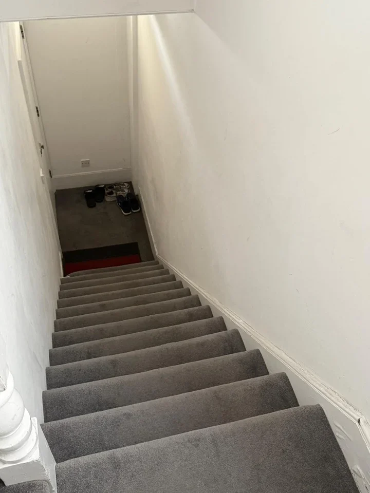 Flat Whitchurch Lane in Greater London