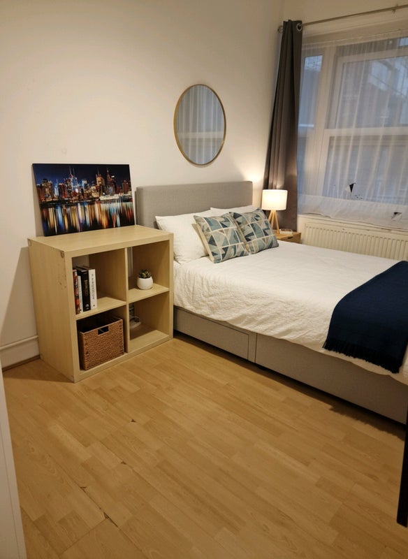 Room Old Castle Street in Greater London