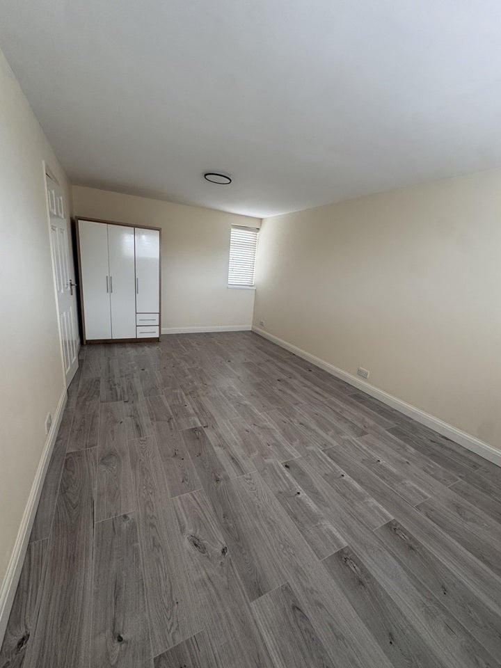 House Elgar Avenue in Greater London