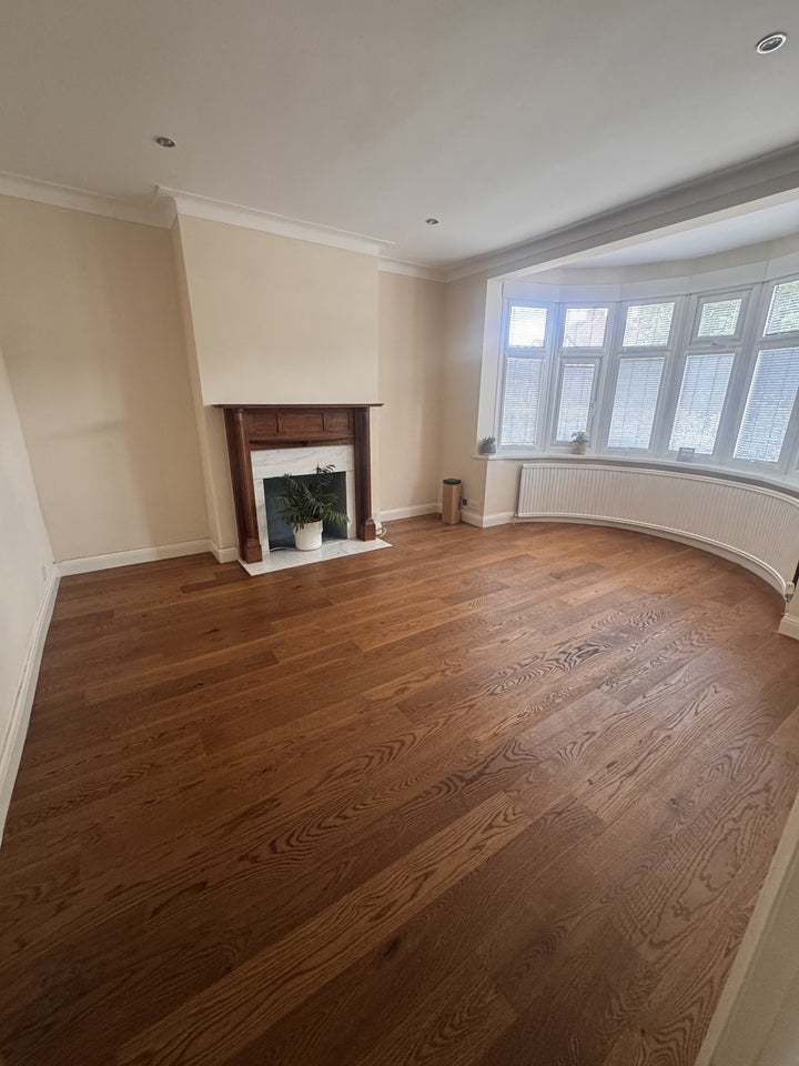 House Elgar Avenue in Greater London