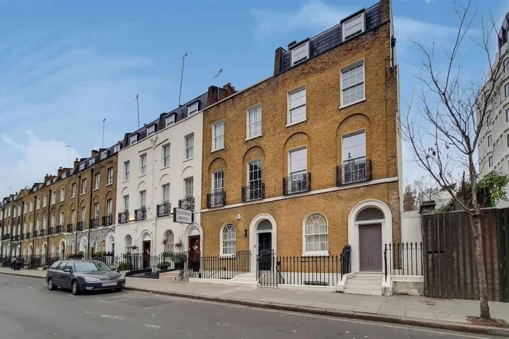 Flat Argyle Street in Greater London