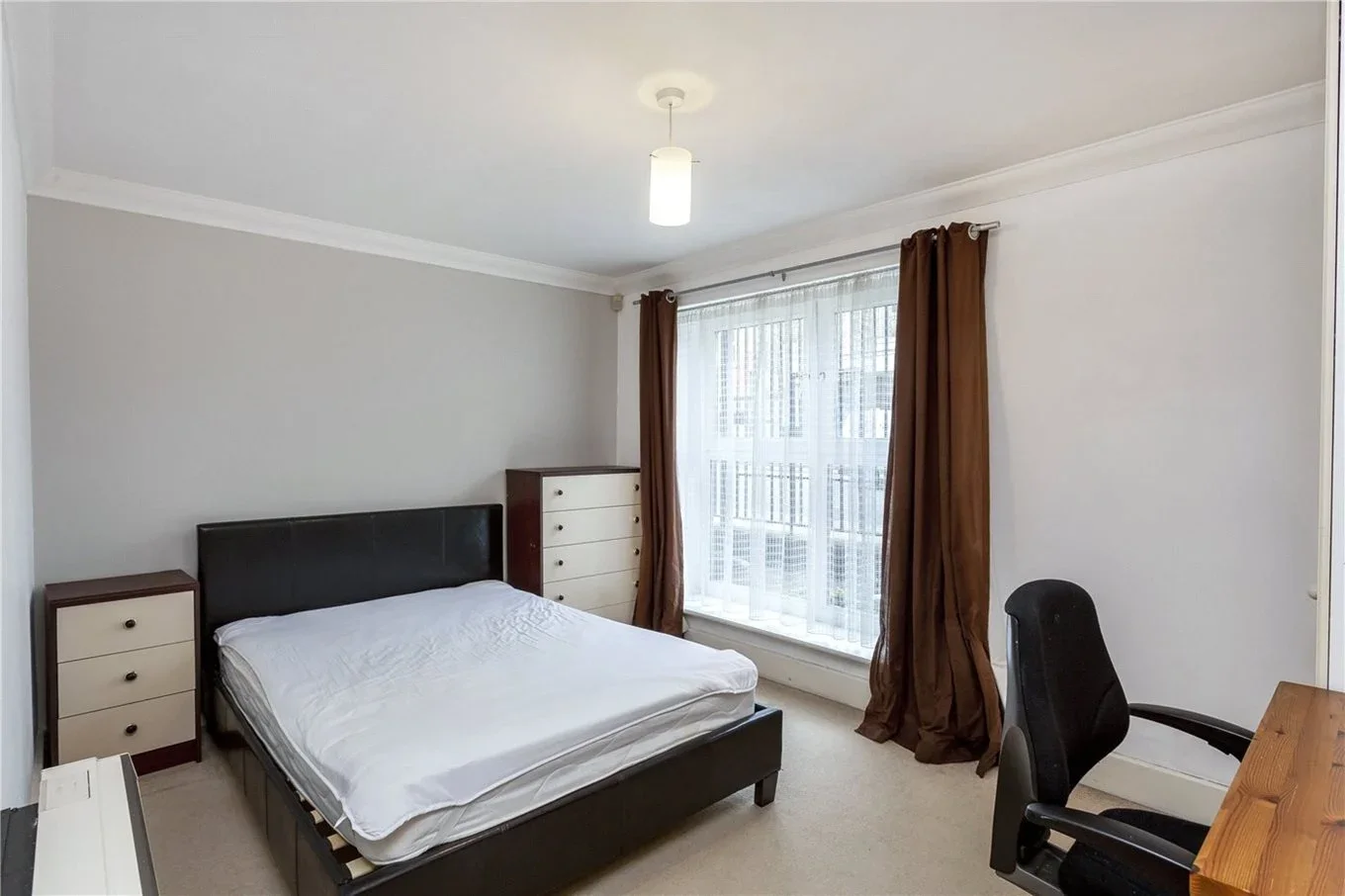 Flat Melville Place in Greater London
