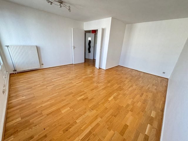 Flat Avenue du Centre in Montigny-le-Bretonneux