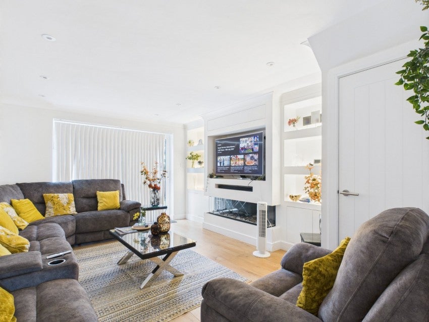 House Ouseley Road in Wraysbury