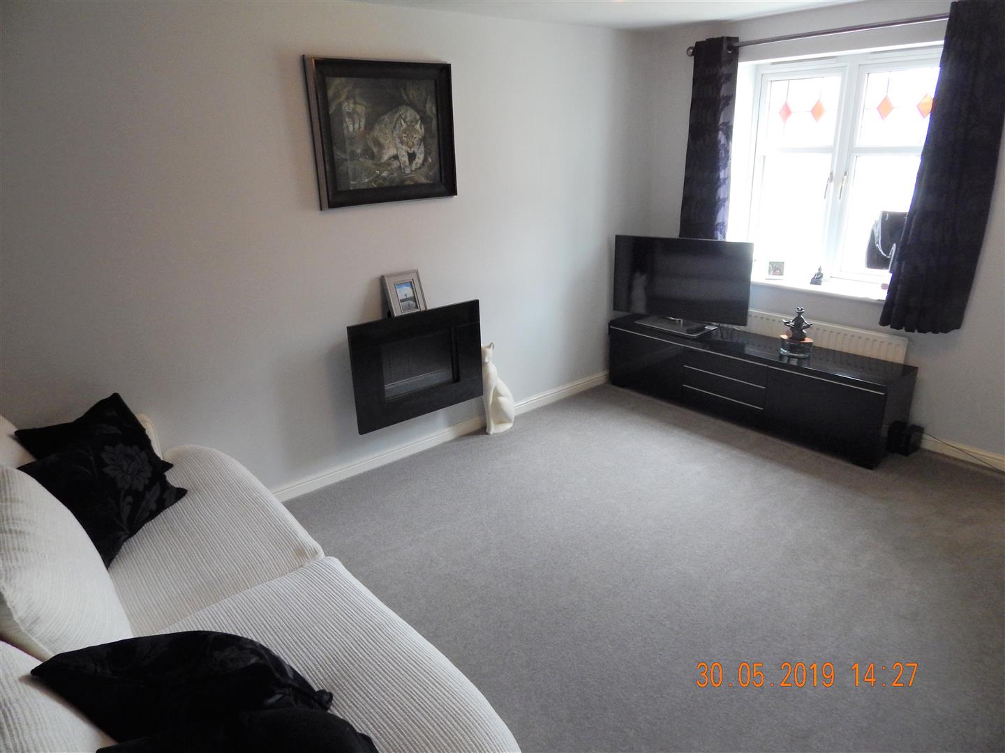 House Marchwood Close in Redditch
