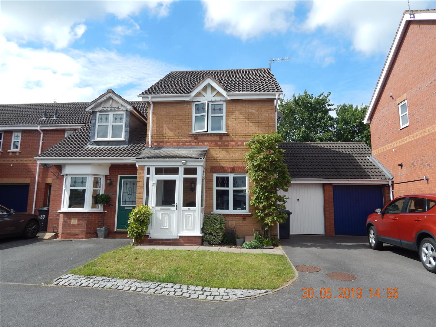 House Marchwood Close in Redditch