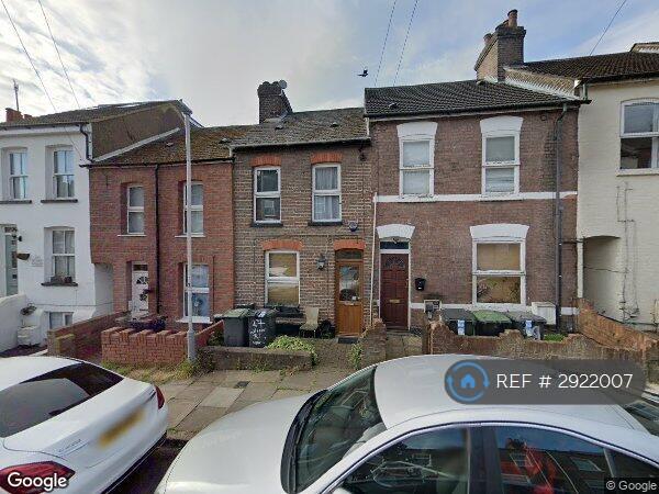 House Milton Road in Luton