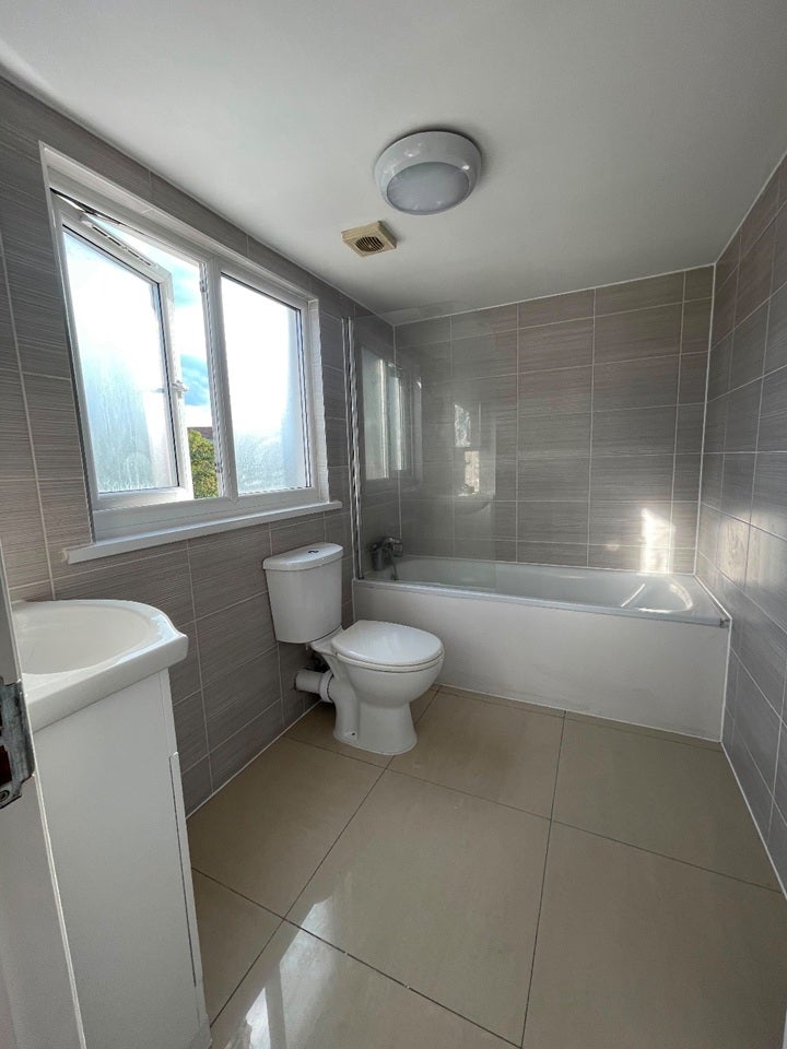 House Kennedy Close in Greater London