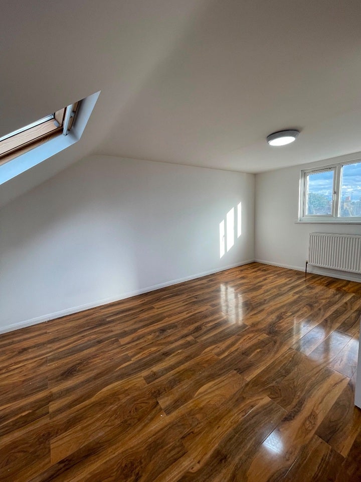 House Kennedy Close in Greater London
