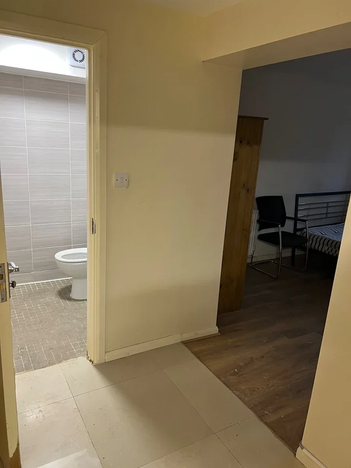 House Kennedy Close in Greater London