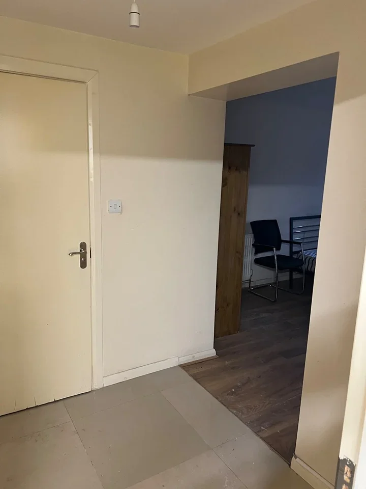 House Kennedy Close in Greater London