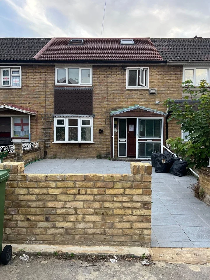 House Kennedy Close in Greater London
