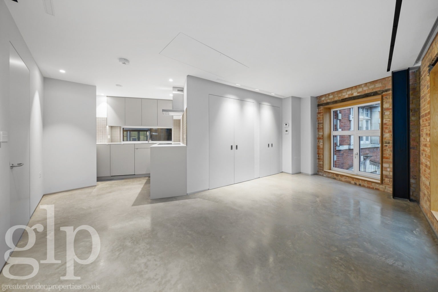 Flat Brewer Street in City of Westminster