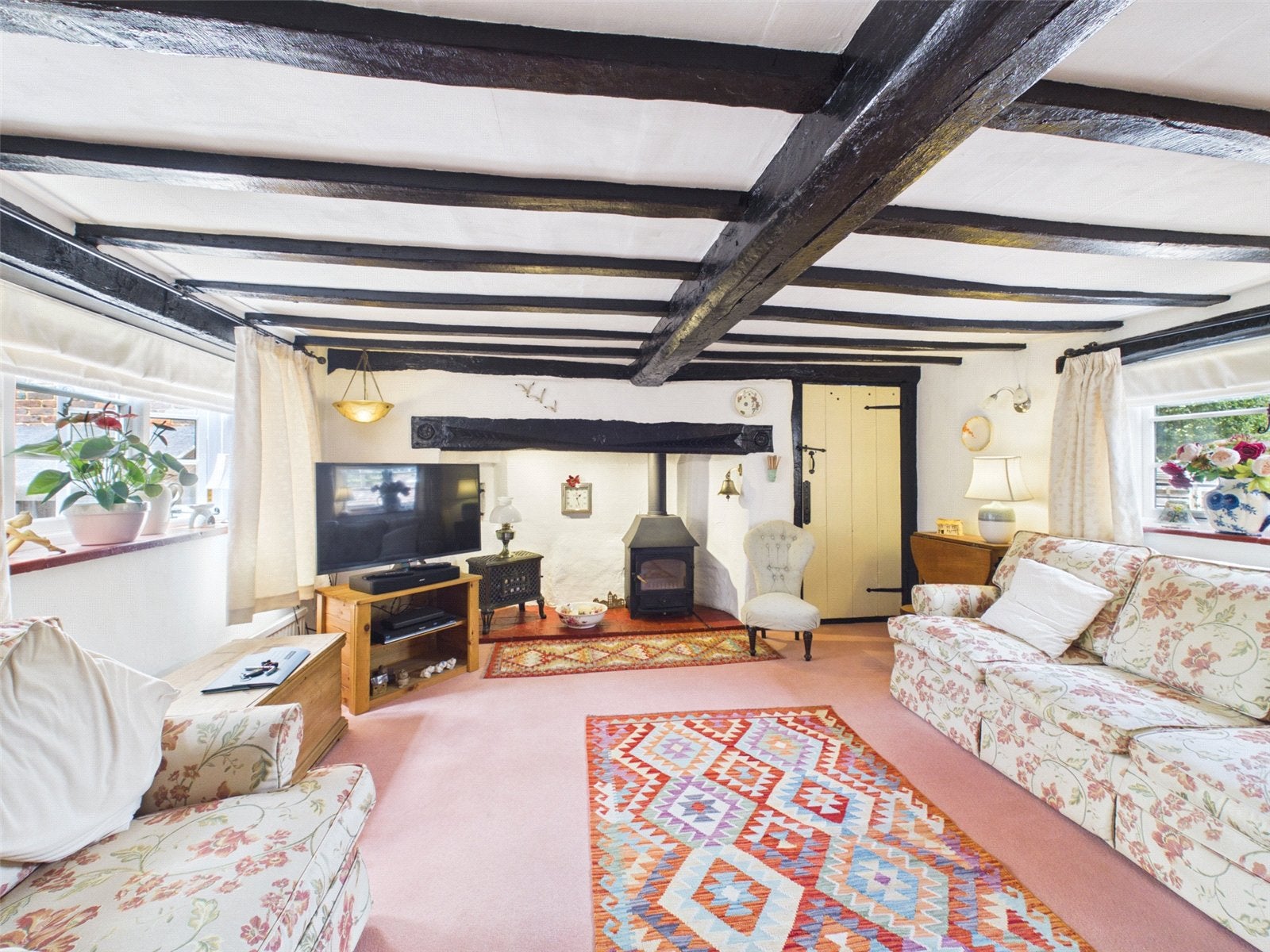 House Middle Farm Close in South Oxfordshire