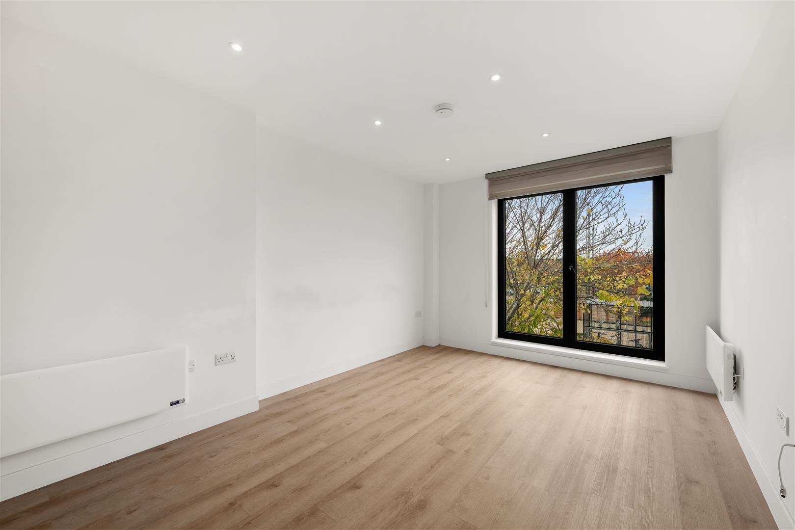 Flat Cherry Orchard West in Swindon