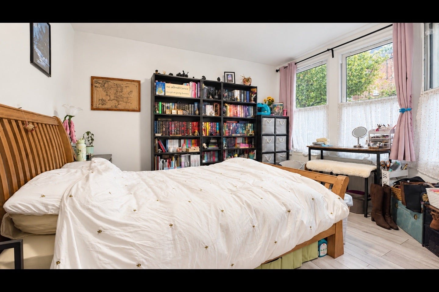 Flat Netherfield Road in Greater London