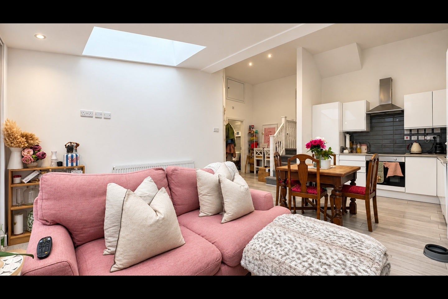 Flat Netherfield Road in Greater London