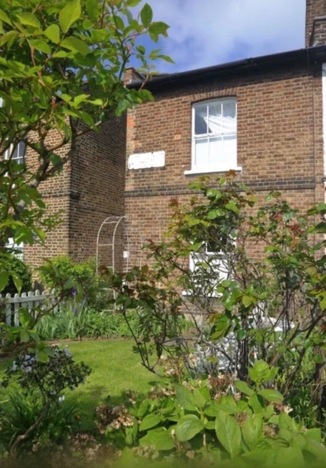 House Archbishop's Place in Greater London