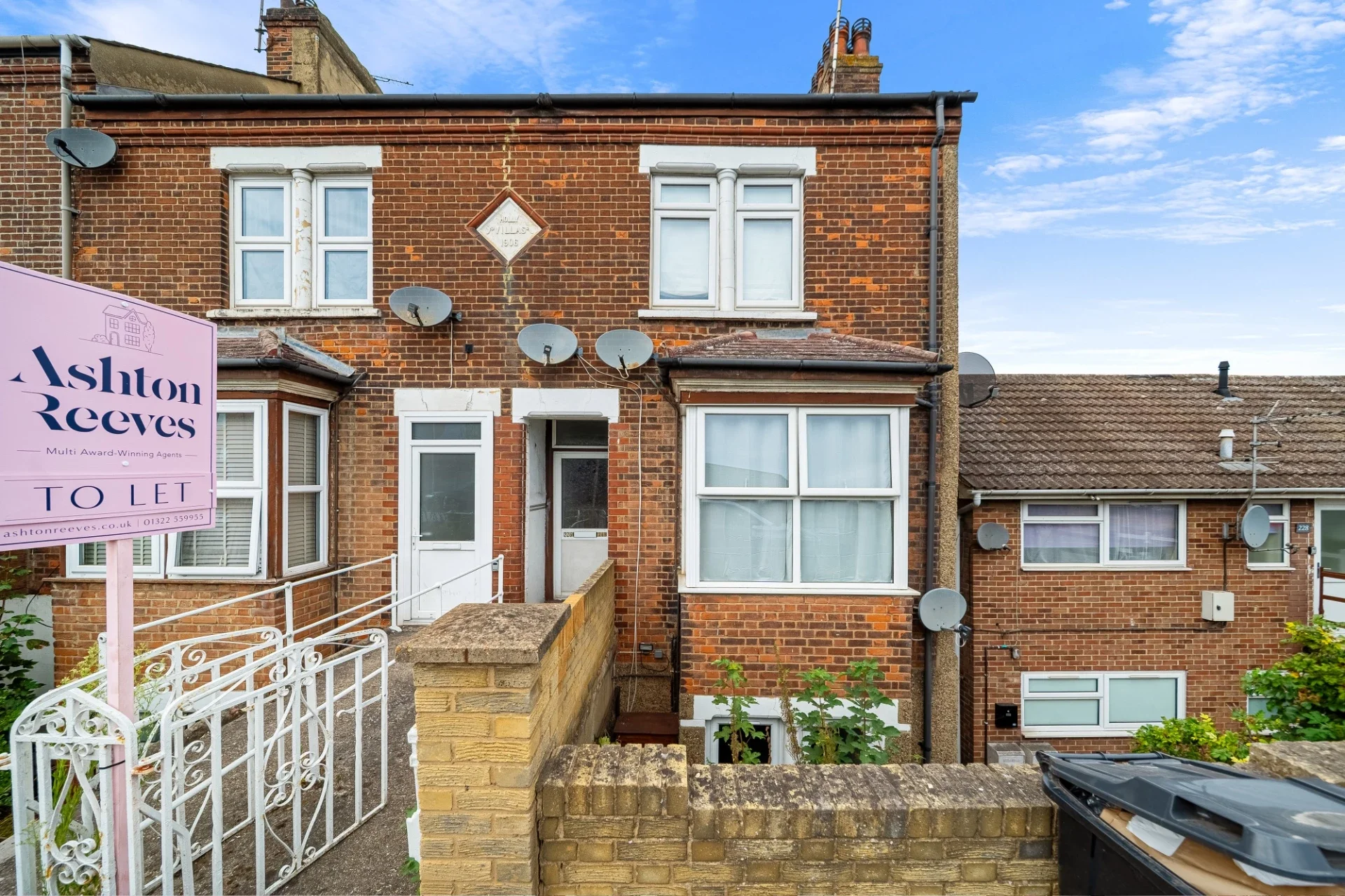 Flat Bexley High Street in Greater London