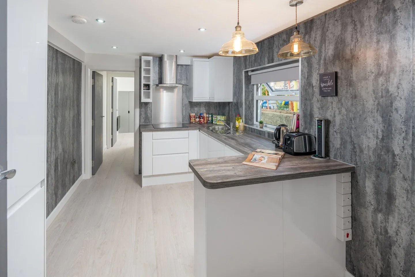 Flat Penrith Road in Greater London