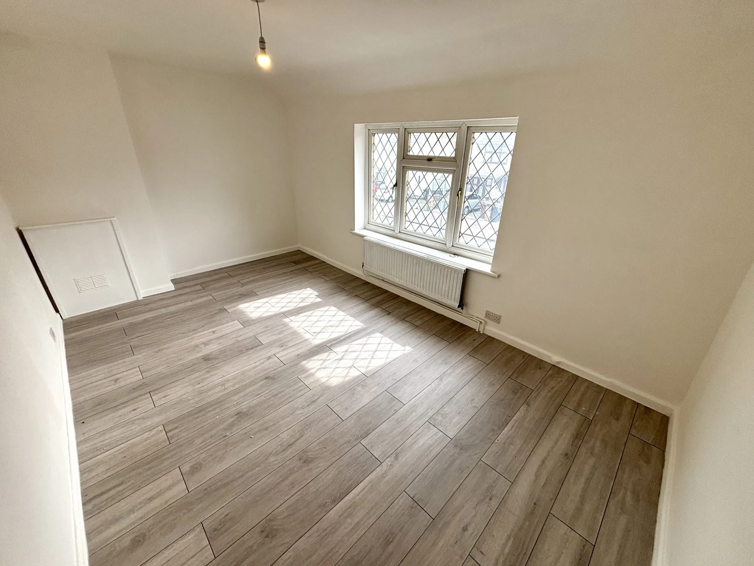 House Hunters Hall Road in Greater London
