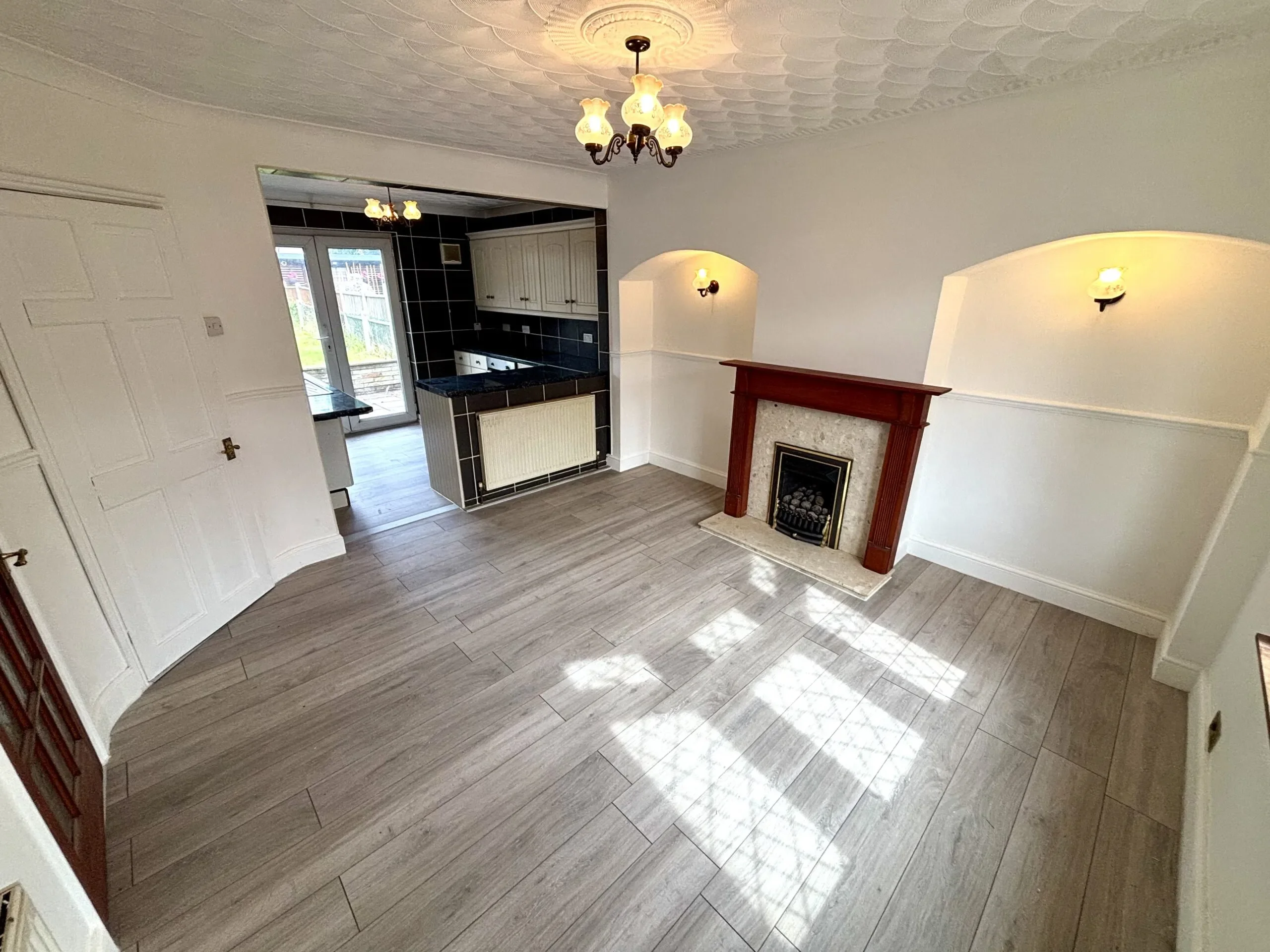 House Hunters Hall Road in Greater London