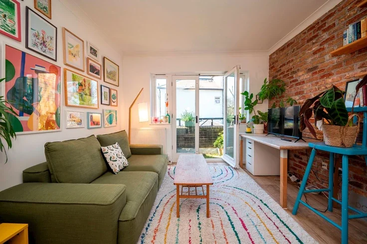Flat Lewisham Way in Greater London