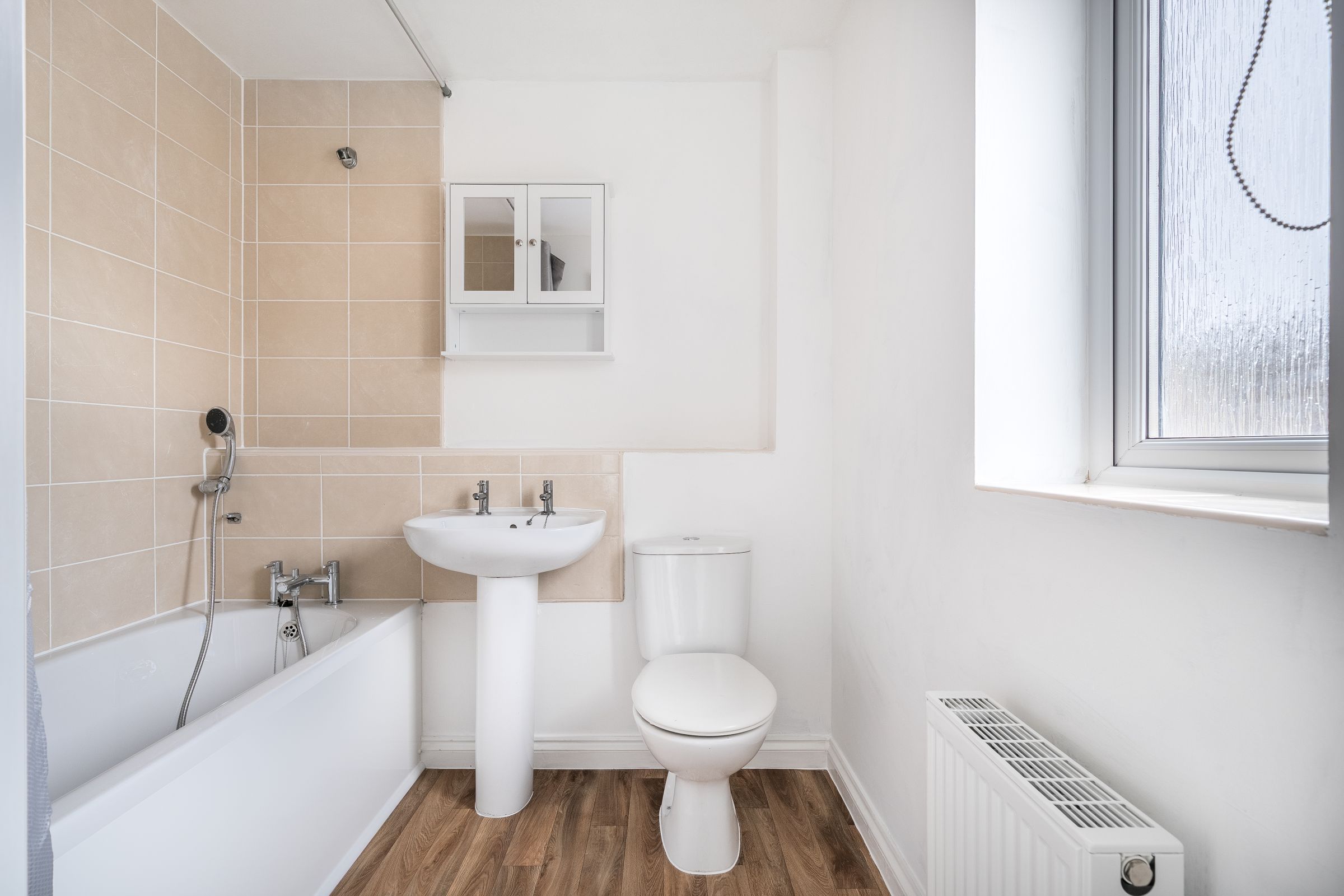 Flat Hackett Place in Hilperton