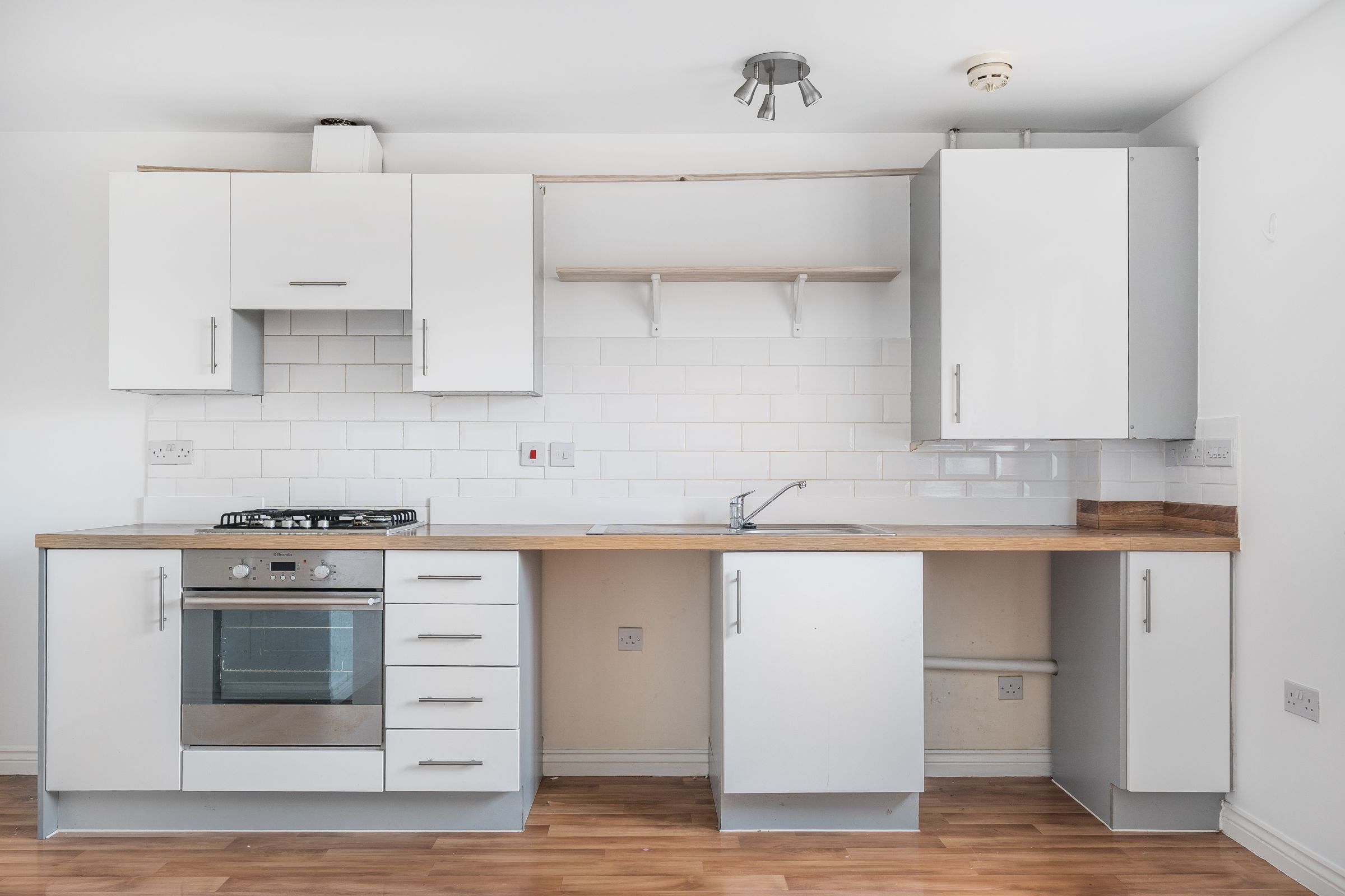 Flat Hackett Place in Hilperton
