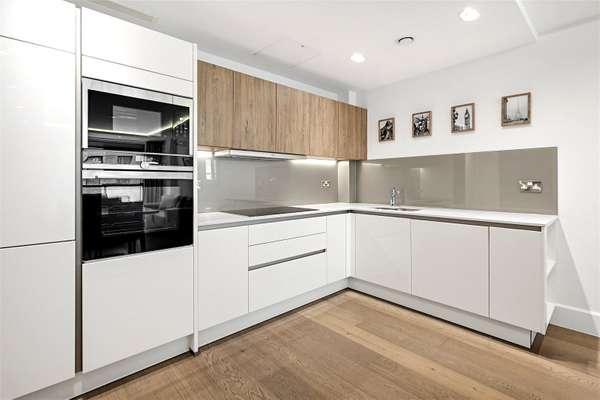 Flat Great Peter Street in City of Westminster