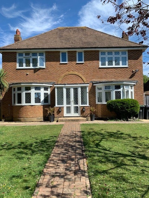 Flat Goring Road in Worthing