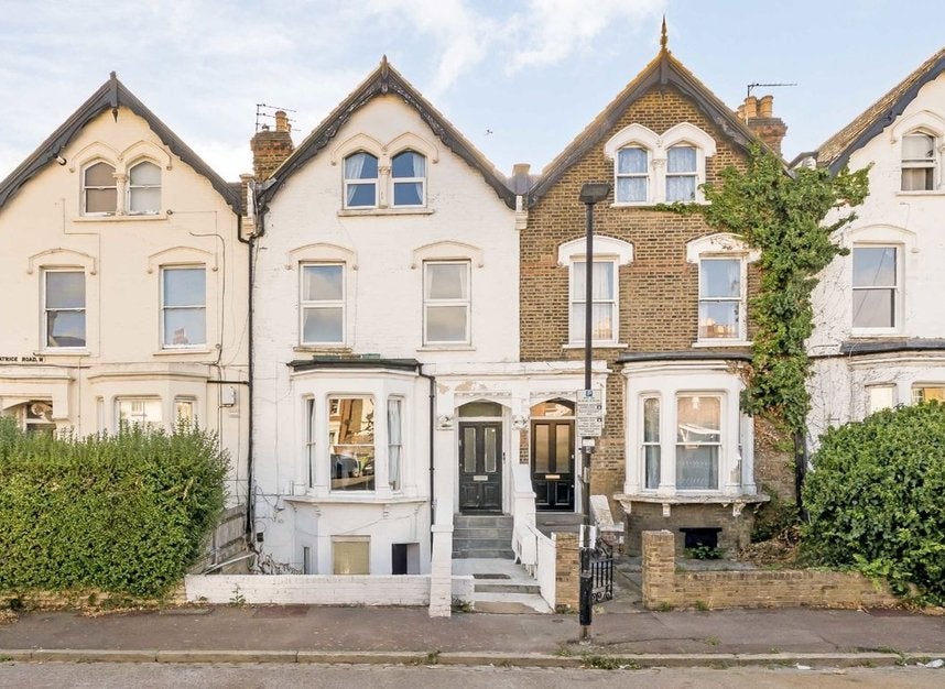 Flat Beatrice Road in Greater London
