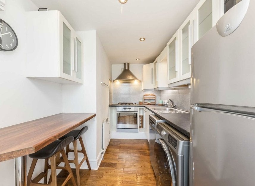 Flat Beatrice Road in Greater London
