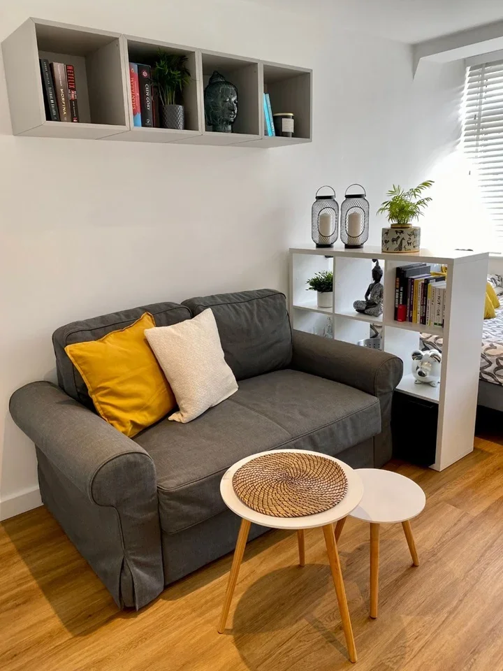 Flat Stafford Gardens in Greater London