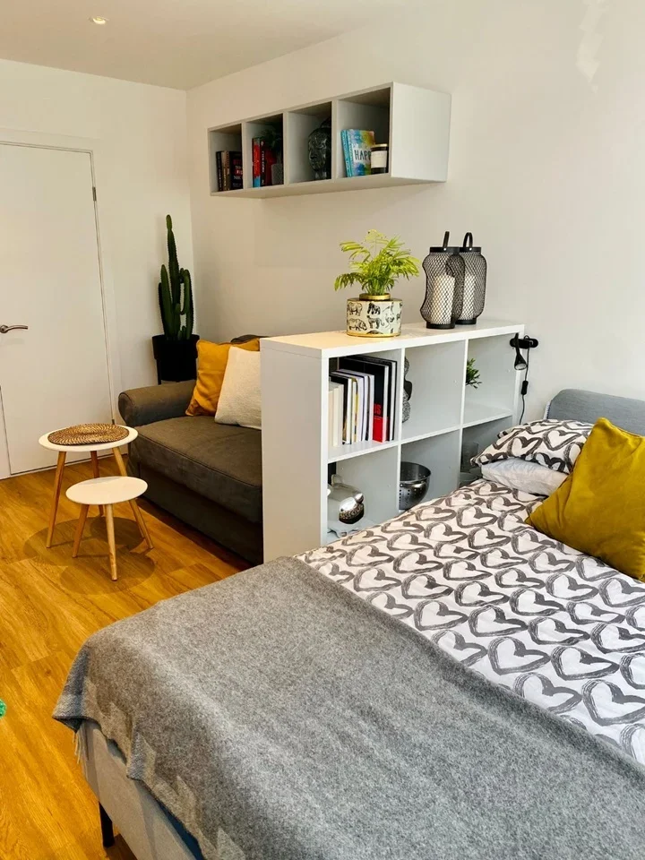 Flat Stafford Gardens in Greater London