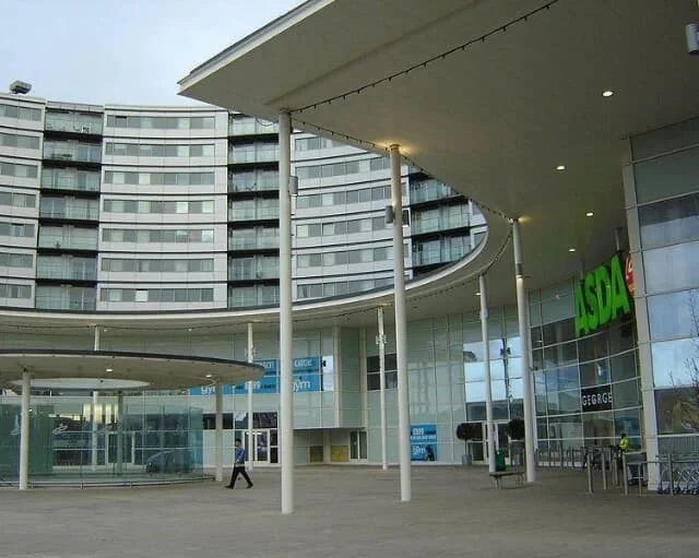 Flat Prince Regent Road in Greater London