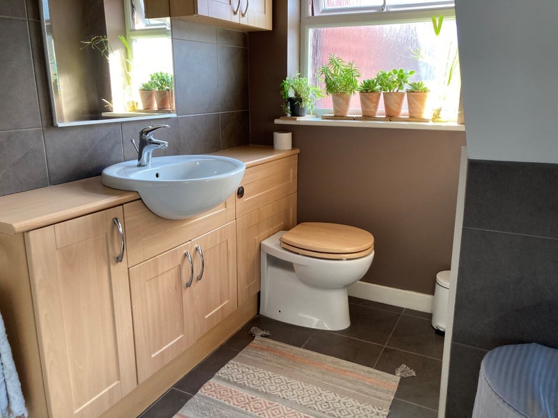 Room Kynaston Road in Greater London