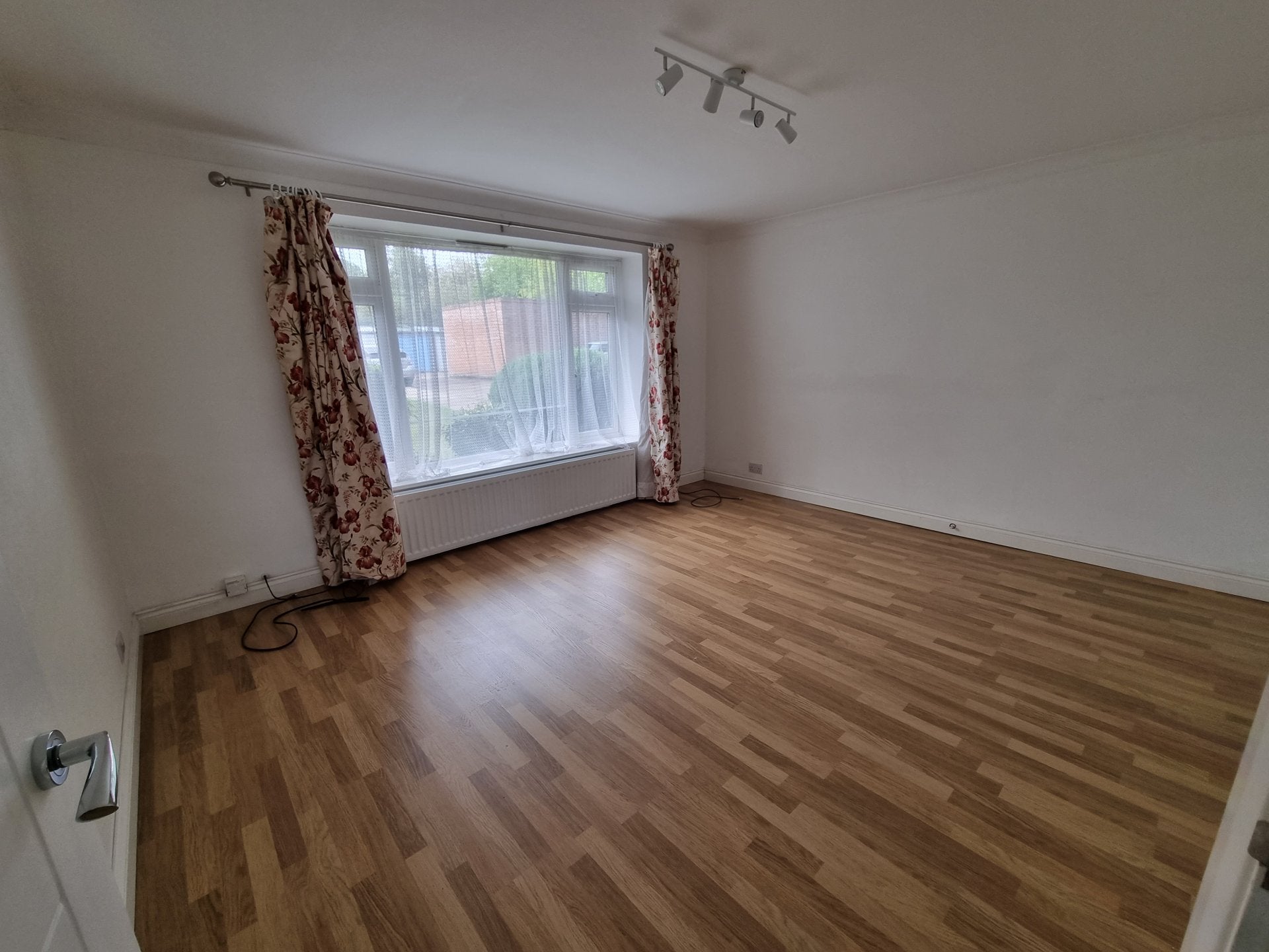 Flat Marlow Road in High Wycombe